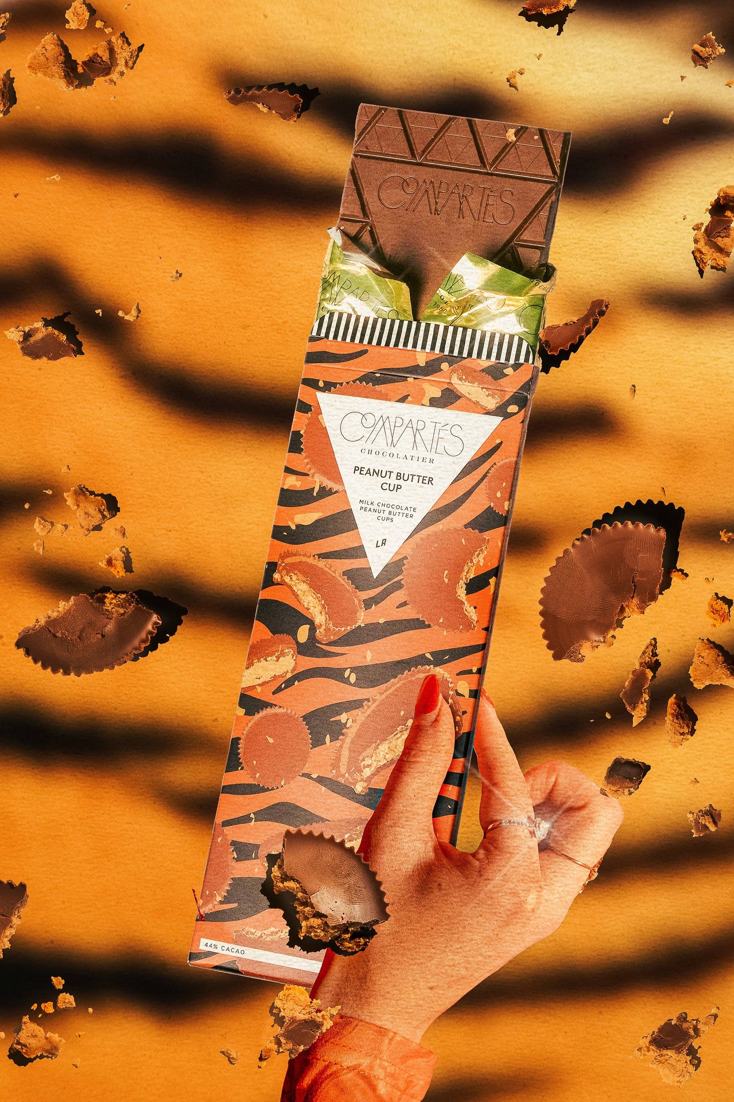 Compartes Chocolate - *NEW* PEANUT BUTTER CUP CHOCOLATE Bar